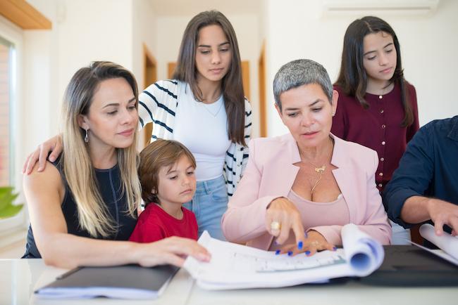 Insurance agent meeting with a family in Texas